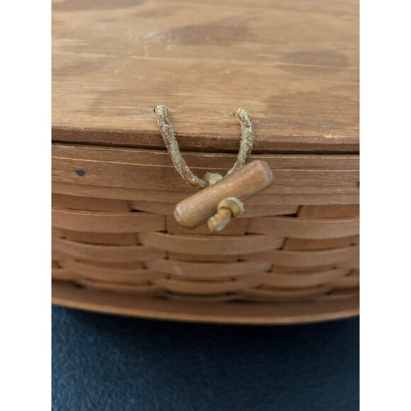 Longaberger 1989 Large Cake Basket Lined Including Insert & Liner - Picture 9 of 16